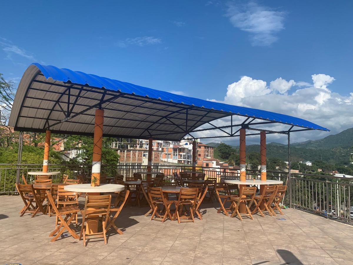 Hotel Bellavista Premium Villeta Exteriér fotografie