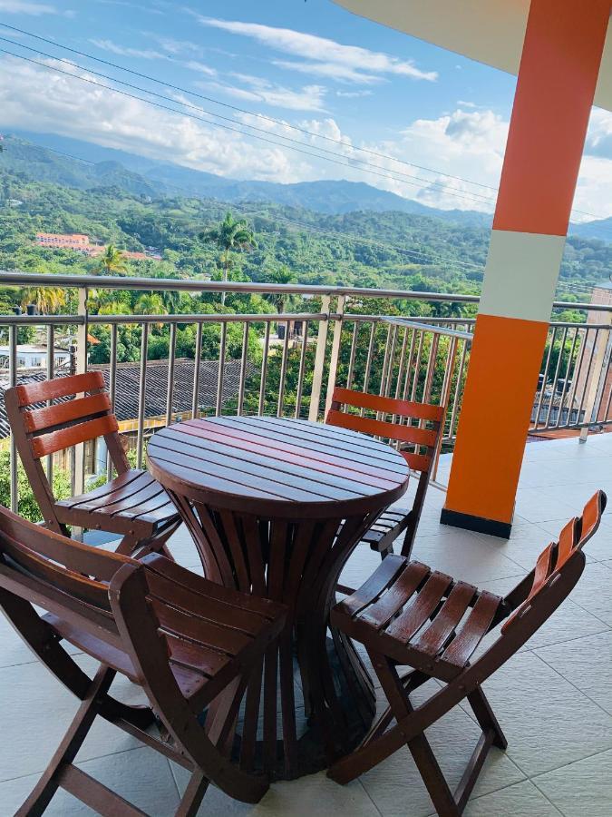 Hotel Bellavista Premium Villeta Exteriér fotografie